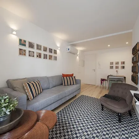 Light - Downtown ליסבון