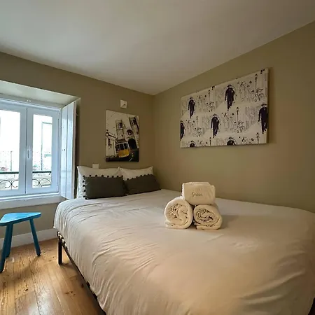 Light Green Apartments - Downtown Lisbon Apartment *